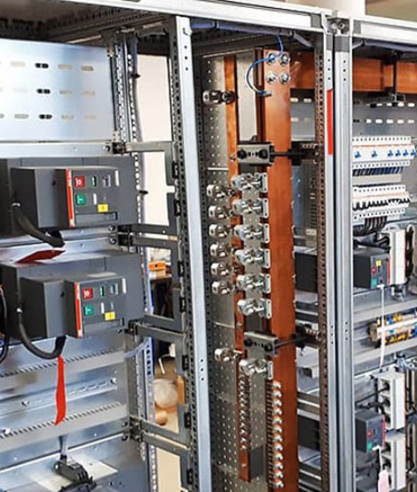 A Siemens air circuit breaker (ACB) switchgear